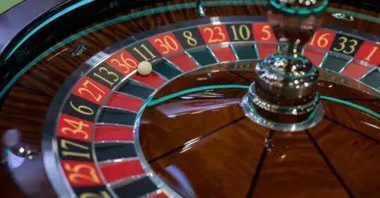 Màn hình hiển thị kết quả thắng và thành tích người chơi trên nền tảng win333